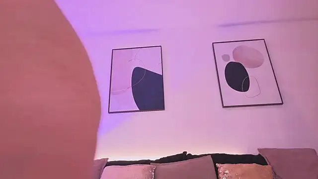 Snapshot of ahri_moon1 chatting on 06/08/26, 02:28 ahri moon1 online show from 06/08/26, 02:28