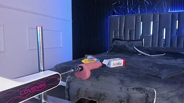 Thaliiajones online show from 01/27/25, 11:54