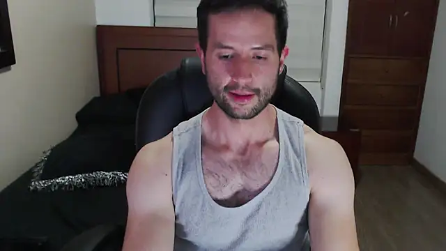 Snapshot of hairyncuteass chatting on 02/02/25, 01:45 hairyncuteass online show from 02/02/25, 01:45