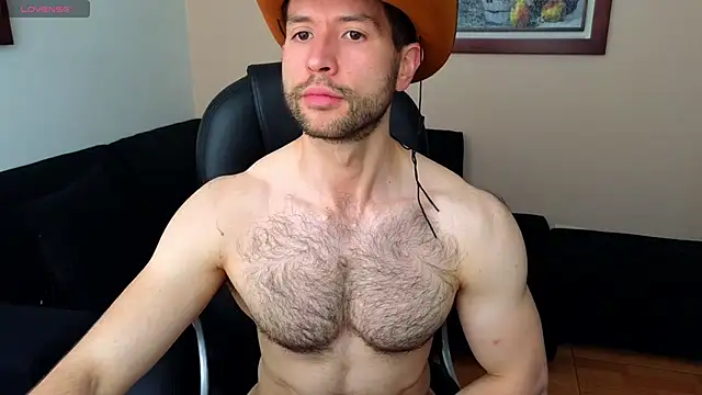 Snapshot of hairyncuteass chatting on 10/08/25, 01:53 hairyncuteass online show from 10/08/25, 01:53