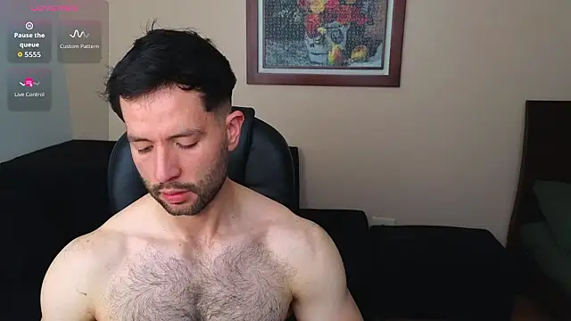 Snapshot of hairyncuteass chatting on 01/17/26, 03:39 hairyncuteass online show from 01/17/26, 03:39