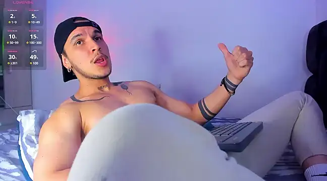 austinoficial online show from 02/06/25, 02:44