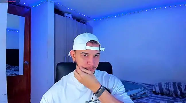 austinoficial online show from 02/19/25, 09:58