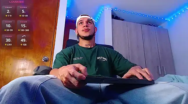 austinoficial online show from 02/23/25, 03:24