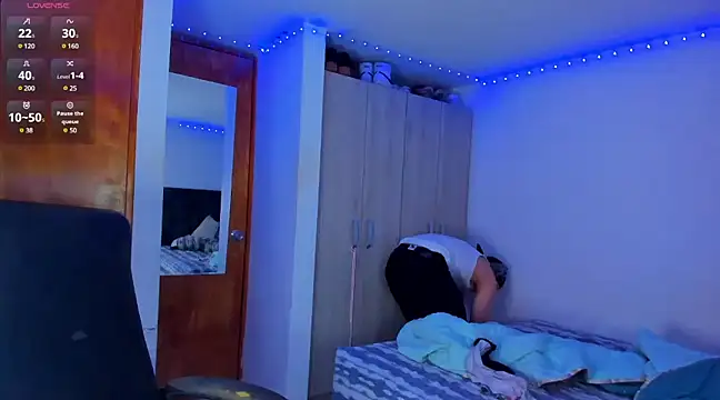 austinoficial online show from 03/07/25, 01:53