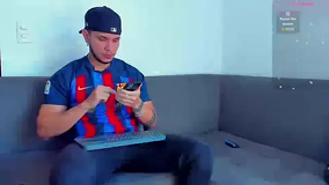 austinoficial online show from 10/13/25, 08:42