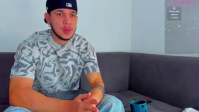 austinoficial online show from 10/17/25, 08:33