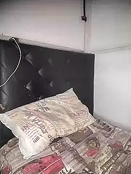 Snapshot of Black_Manba chatting on 02/13/25, 09:27 Black Manba online show from 02/13/25, 09:27