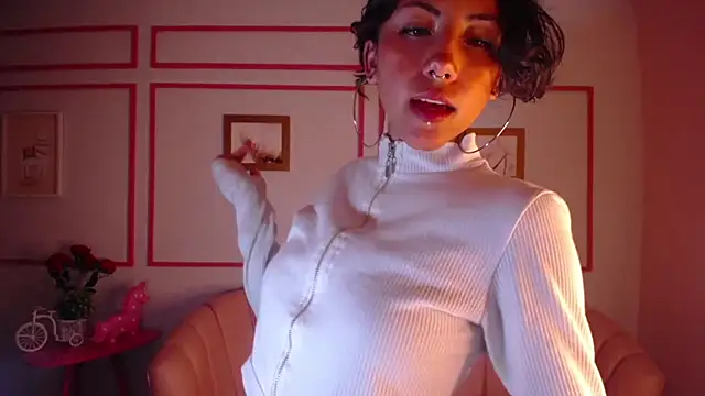 Snapshot of zoe_ch_ chatting on 03/20/25, 09:35 zoe ch online show from 03/20/25, 09:35