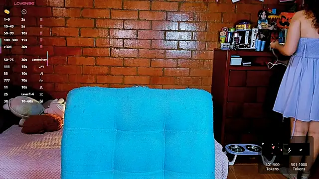 Annycolin  online show from 03/03/26, 09:42