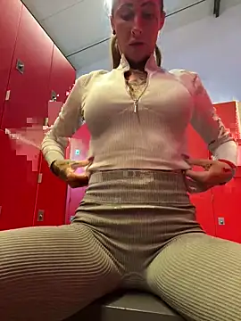 Black sweet Rose online show from 02/13/25, 10:34