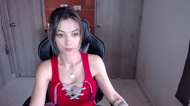 Princezzlove3 online show from 02/01/25, 02:34