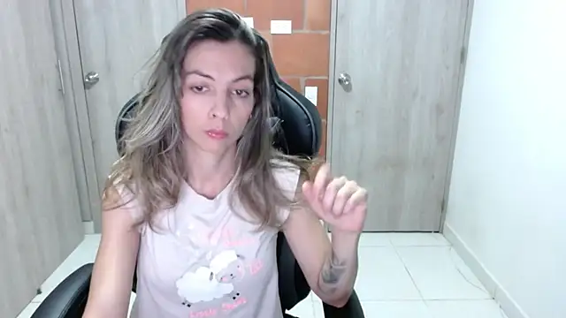 Princezzlove3 online show from 03/13/25, 11:27