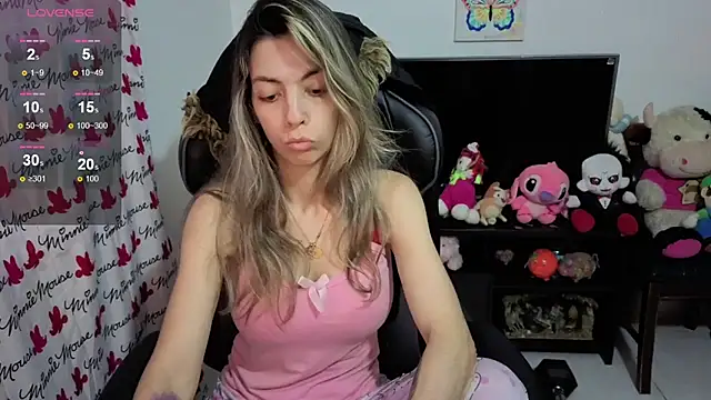 Princezzlove3 online show from 10/05/25, 04:05