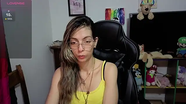 Princezzlove3 online show from 10/25/25, 10:26