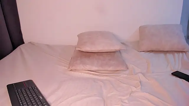 Snapshot of arturguy00 chatting on 02/12/25, 12:58 arturguy00 online show from 02/12/25, 12:58