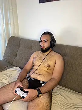 Snapshot of arturguy00 chatting on 02/05/26, 09:30 arturguy00 online show from 02/05/26, 09:30