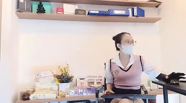 Lush-Office online show from 02/09/25, 01:55