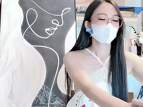 Lush-Office online show from 11/24/25, 08:14