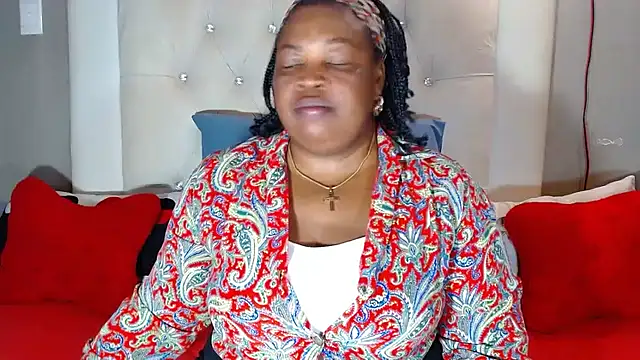 omalicha98 online show from 05/27/26, 07:05