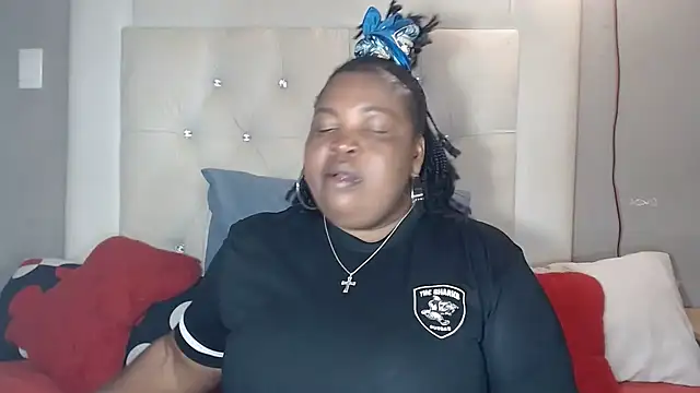 omalicha98 online show from 05/28/26, 08:22