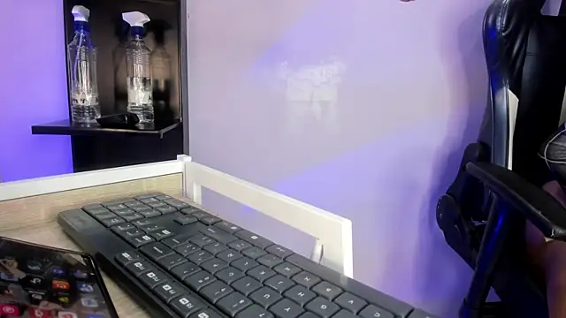 Snapshot of BrigitteRoy_ chatting on 05/30/26, 03:03 BrigitteRoy online show from 05/30/26, 03:03