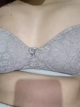 nikkibenza online show from 01/25/25, 04:24