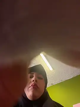 zahra Jalid online show from 03/17/26, 11:08