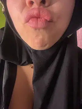 zahra Jalid online show from 04/05/26, 01:47