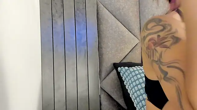 SabrinaSpell  online show from 02/12/26, 07:31