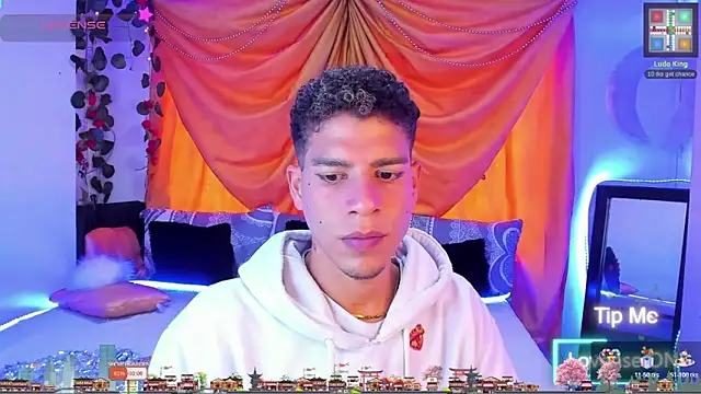 Ethan Boyy online show from 10/21/25, 08:53