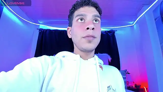 Ethan Boyy online show from 04/11/26, 06:01