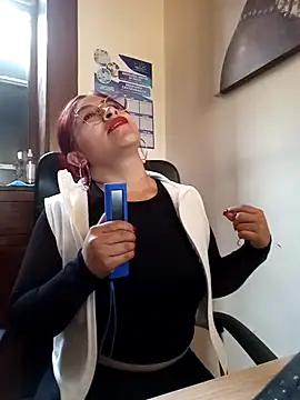 AnonymousGirl online show from 03/12/25, 08:52