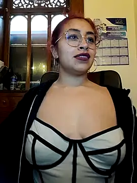 AnonymousGirl online show from 11/28/25, 09:28