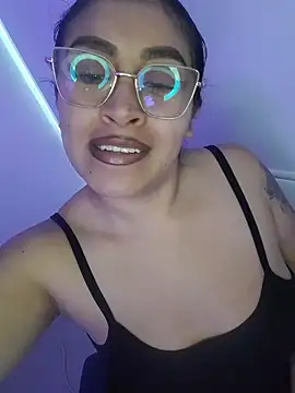 AnonymousGirl online show from 06/30/26, 07:15