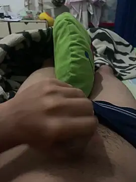 alejo5288 online show from 05/18/26, 07:03