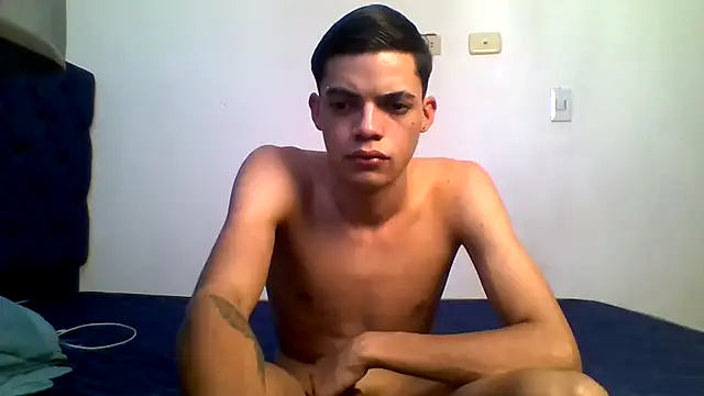 Latinos 2001 online show from 07/28/26, 06:20