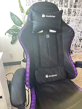 Kelley Allie online show from 02/19/25, 07:17