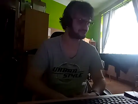 Snapshot of stary-w-kalesonach chatting on 02/05/25, 12:17 stary-w-kalesonach online show from 02/05/25, 12:17