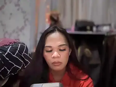 SophiaCourthaway online show from 09/24/25, 04:21