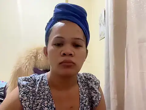 Snapshot of SophiaCourthaway chatting on 06/12/26, 01:37 SophiaCourthaway online show from 06/12/26, 01:37