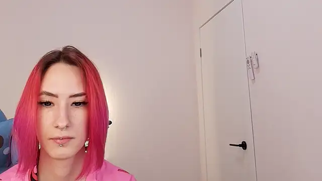 Snapshot of Kar1_na_ chatting on 01/20/25, 11:24 Kar1 na  online show from 01/20/25, 11:24