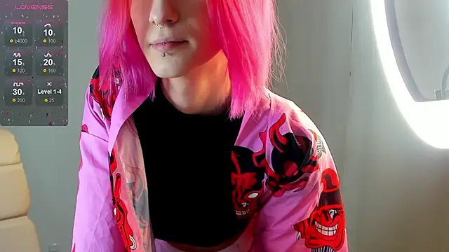 Snapshot of Kar1_na_ chatting on 01/24/25, 08:23 Kar1 na  online show from 01/24/25, 08:23