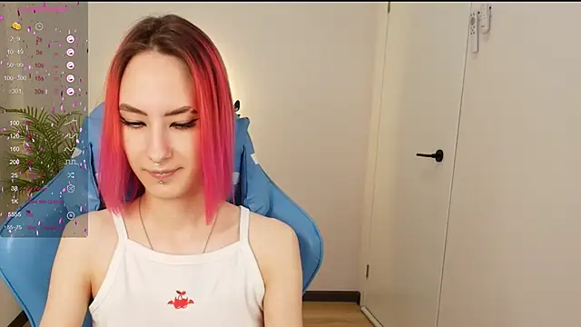 Snapshot of Kar1_na_ chatting on 02/02/25, 11:30 Kar1 na  online show from 02/02/25, 11:30