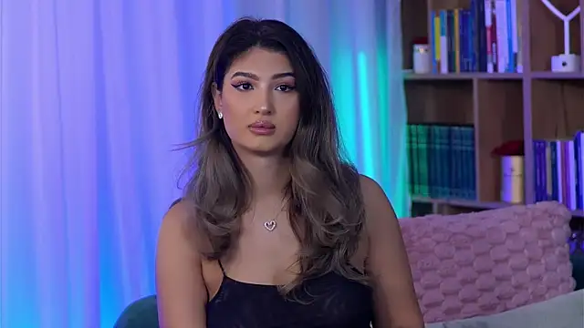 Snapshot of SarahPeach8 chatting on 10/30/25, 10:16 SarahPeach8 online show from 10/30/25, 10:16