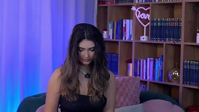 SarahPeach8 online show from 01/07/26, 01:41