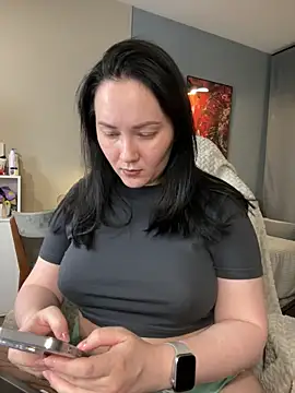 Kiss My Body online show from 04/11/26, 05:50