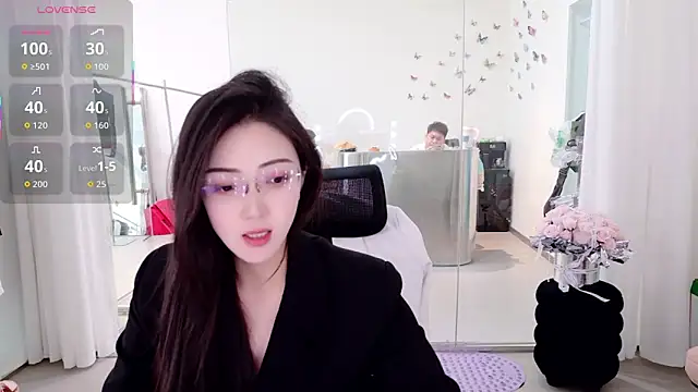 Snapshot of miaomiao-777 chatting on 06/15/26, 02:03 miaomiao-777 online show from 06/15/26, 02:03