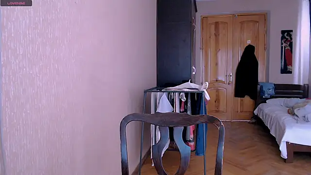  Roselina  online show from 02/09/25, 09:16