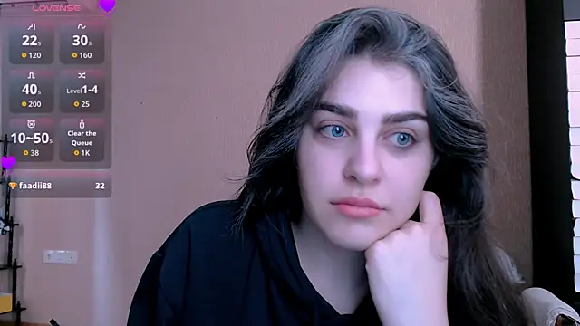  Roselina  online show from 11/11/25, 06:02